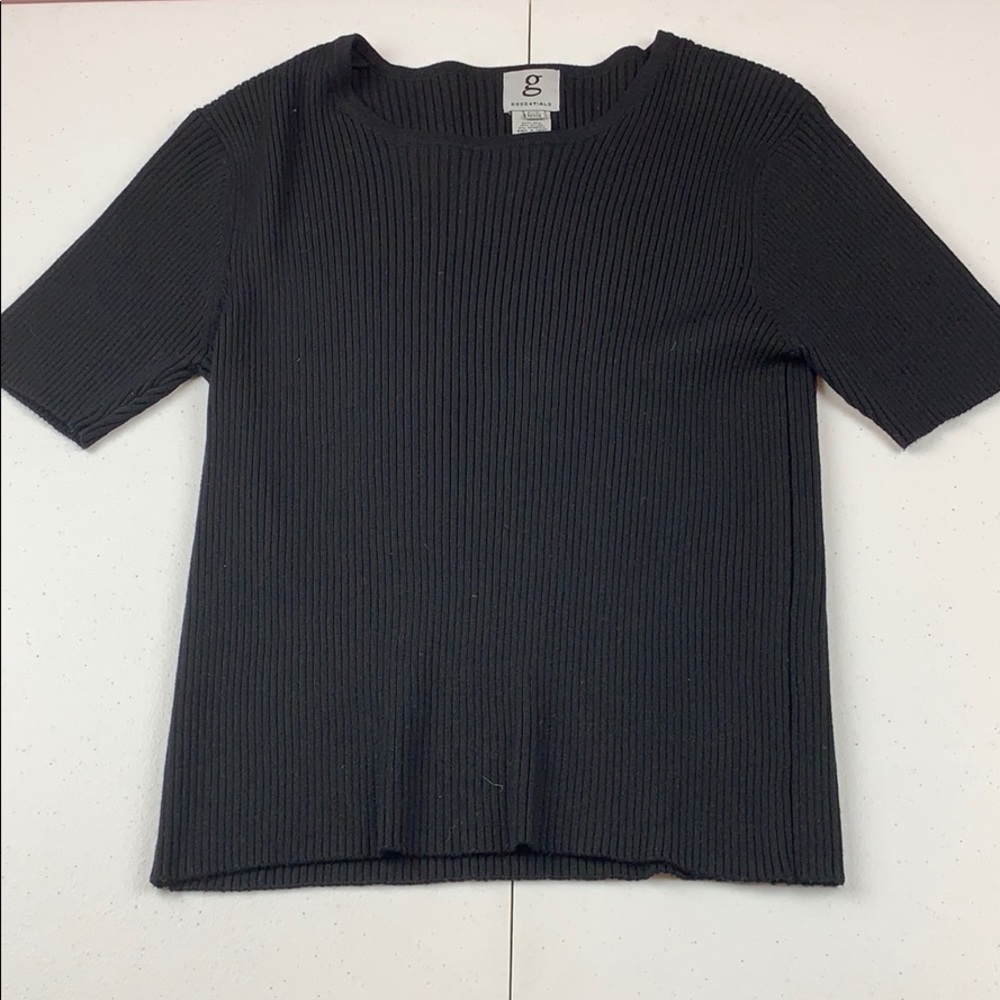 🌹 2/30 Vintage Stretchy Black Sweater 🌹